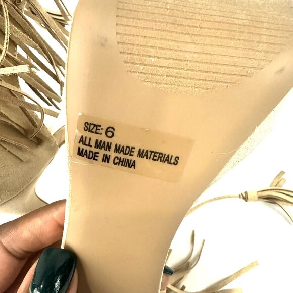 QUPID Womens Shoes Size 6 Fringe Ankle Open Toe Taupe Zip Closure Platform Heels - Picture 10 of 16